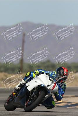 media/Oct-13-2025-Moto Forza (Mon) [[a66d839500]]/2-A Group/Session 3 (Turn 16)/